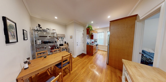 Photo - 16 Marney St Unit 1
