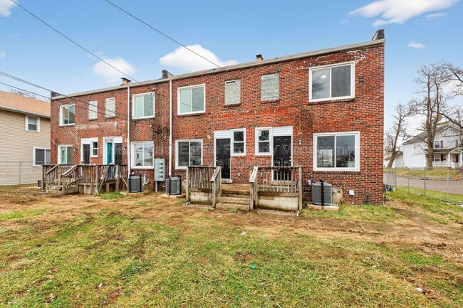 Photo - 1153 E 20th Ave