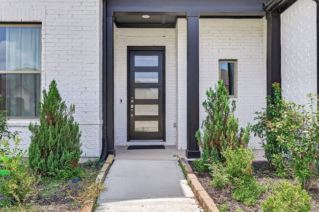 Photo - 2406 Pear Blossom Ln