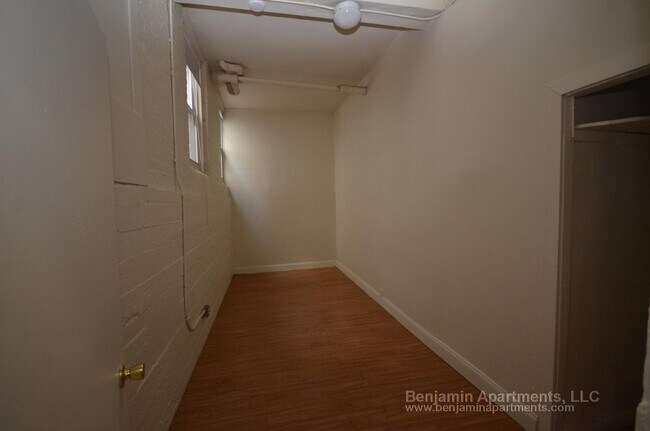 Photo - 25 Walbridge St Unit B