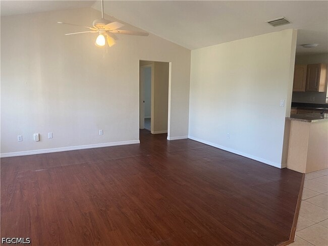 Photo - 526 SE 2nd St