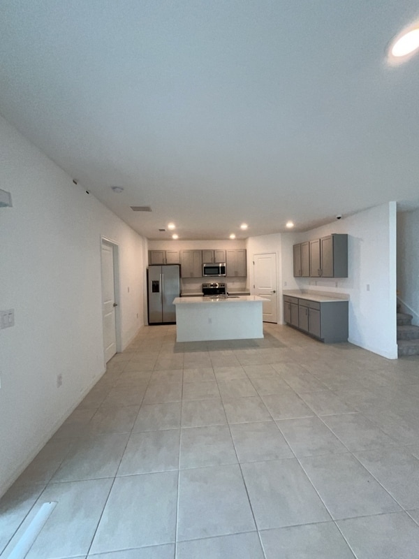 Photo - 76 Citrine Lp