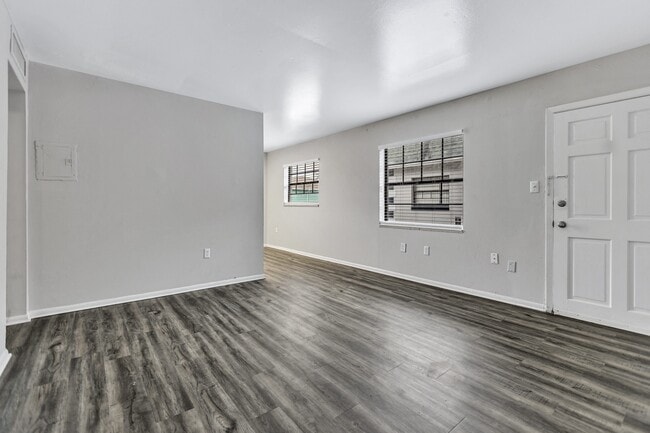 Building Photo - Vista Palms Rental