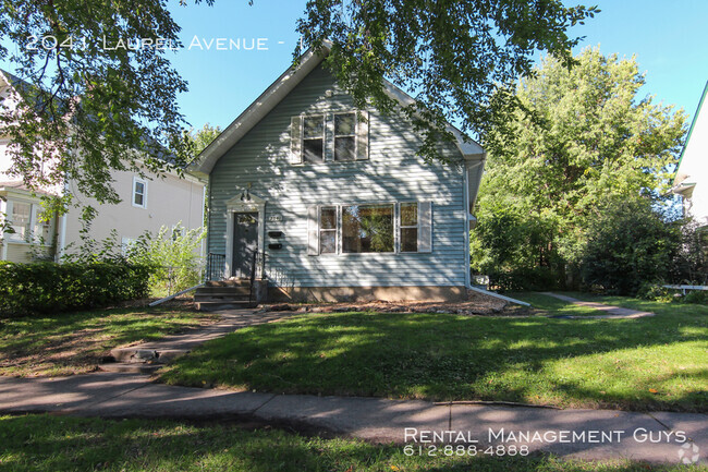 Building Photo - Updated Duplex Across from St. Thomas Unit 1 Rental