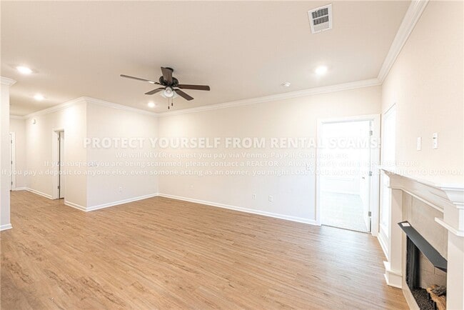 Photo - 410 Coconut Ln