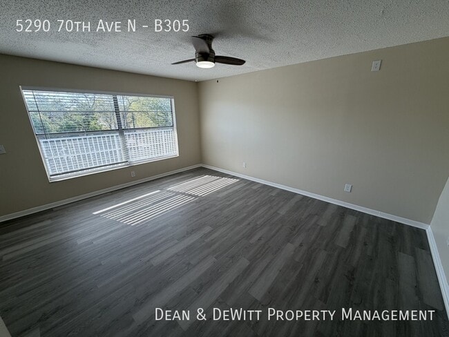Photo - 1 Bed/1 Bath - Unit B305