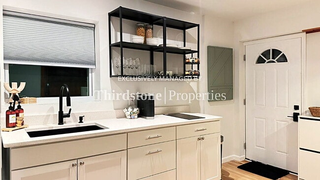 2518 Dellwood Ave Unit C