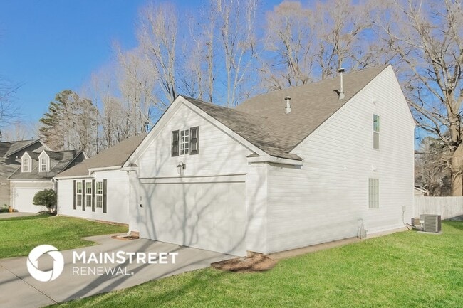 Photo - 8106 Sheckler Ln