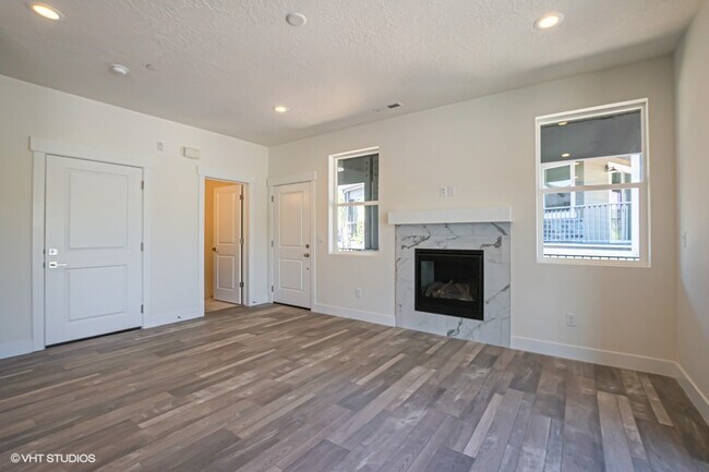 3208 Quarry Springs Dr