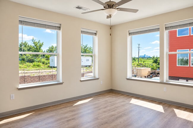 Atlantic Blvd Apartments