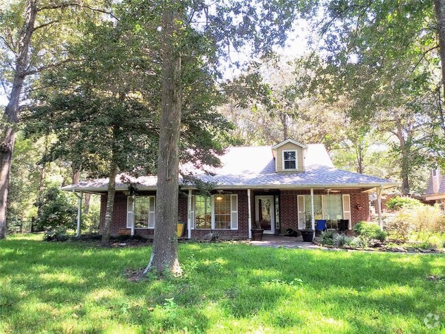 Building Photo - 900 Springwood Dr Rental