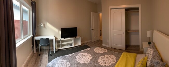 Photo - 651 BERNAL AVE Unit room 2