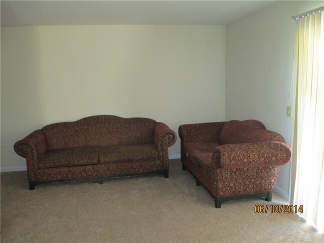 Photo - 220 Elm St Unit 204