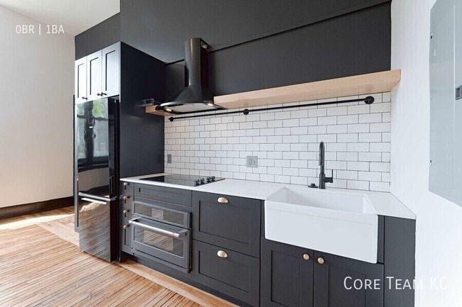 Photo - 310 E 39th-S3 Unidad S3