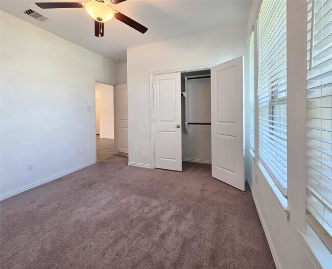 4826 Albany Ridge Ln