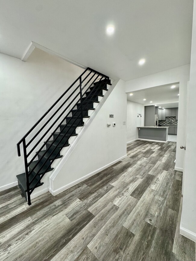 Photo - 1828 E Orleans St