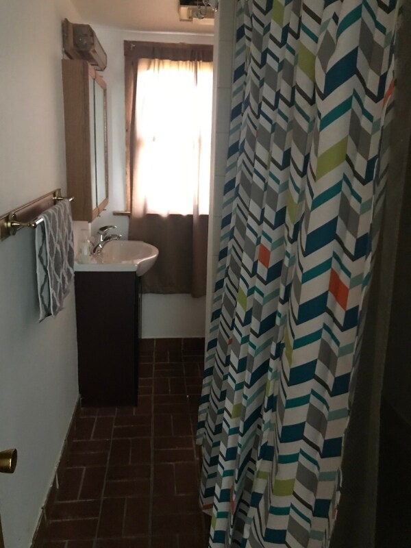 11 Rogge St