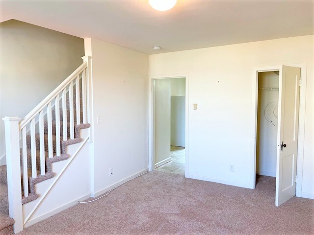 Photo - 1247 W 37th St