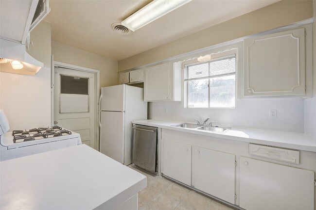 Photo - 7214 Mobud Dr