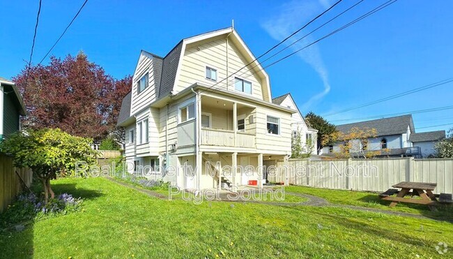 Building Photo - 3225 Lombard Ave Unit B Rental