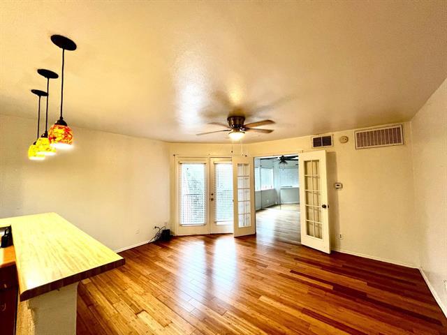 Photo - 9839 Walnut St Unit 305