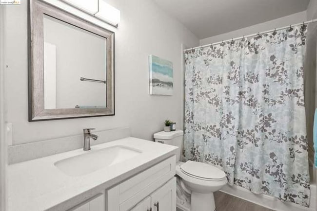 Photo - 38 Asbury Ct