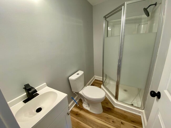 Photo - 317 Grove St