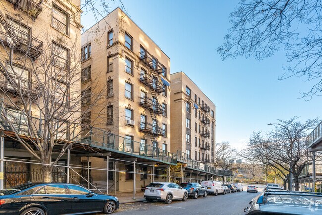 Photo - 640 W 139th St