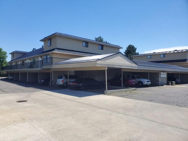 Building Photo - 2 bedroom in Billings MT 59102 Rental