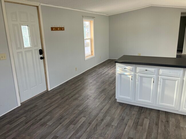 Photo - 55 E Riling St