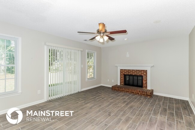 Photo - 1384 Grindenwald Dr