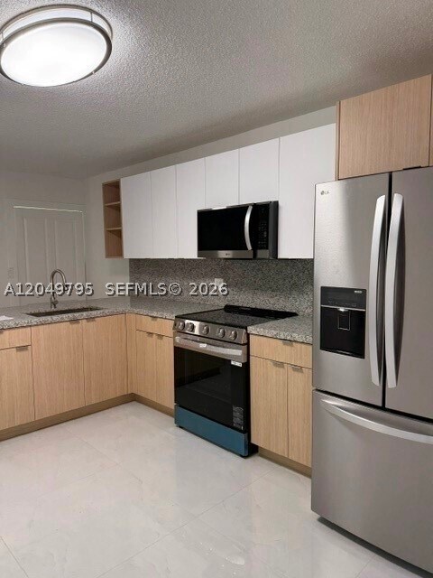 Photo - 3518 W 80th St