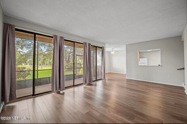 7749 Las Palmas Way Unit 138