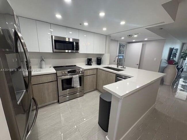 Photo - 1717 N Bayshore Dr Unit 1717 N Bayshore Dr # A-1542