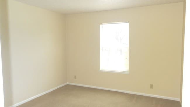 Photo - Briarwood Apartments of DeKalb