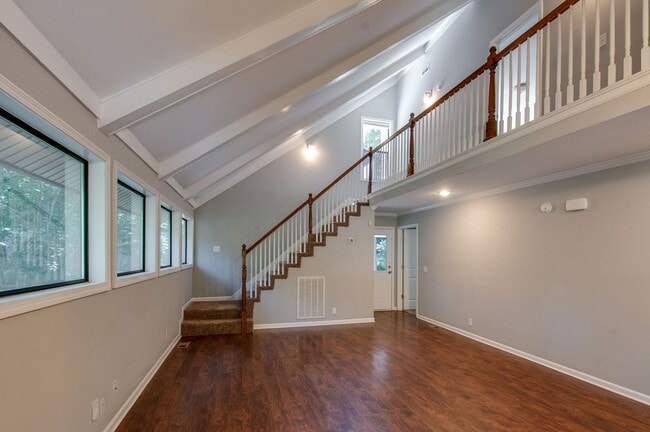Photo - 625 Mercer Dr