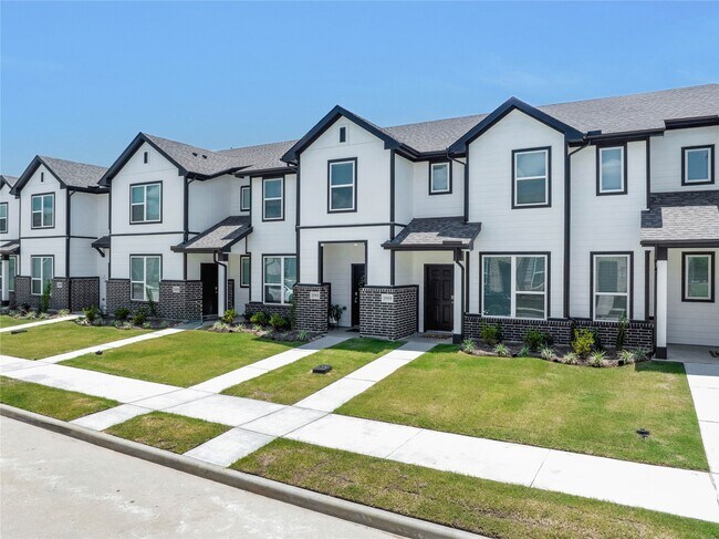 Building Photo - 11915 Carvalho Dr Unit 12