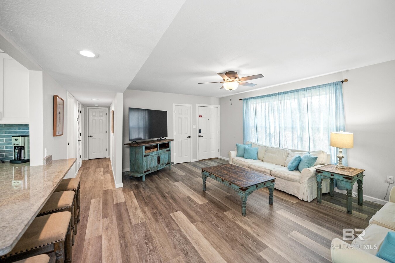Photo - 979 W Lagoon Ave