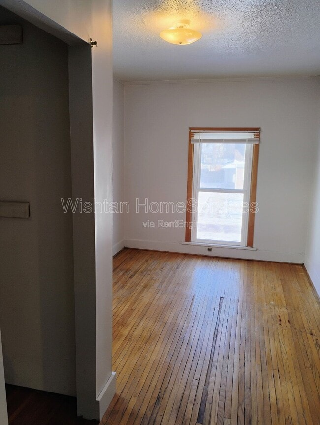 Photo - 1086 N Cedar St Unidad 2