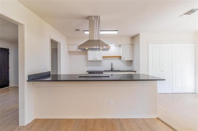 Photo - 220 Jeaneta Ave