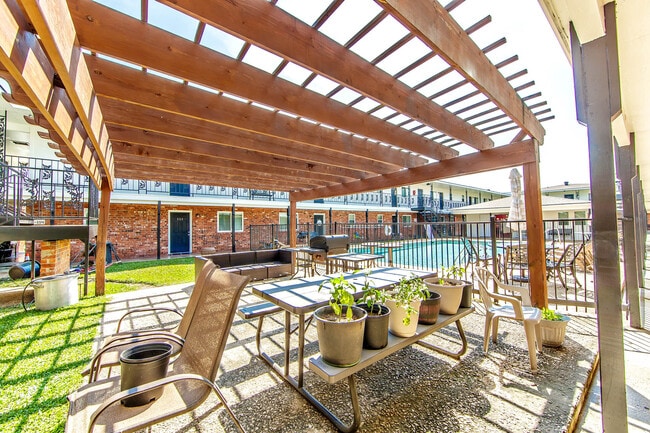 Quail Court Apartments