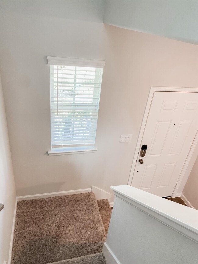 Photo - 16608 Aurora St