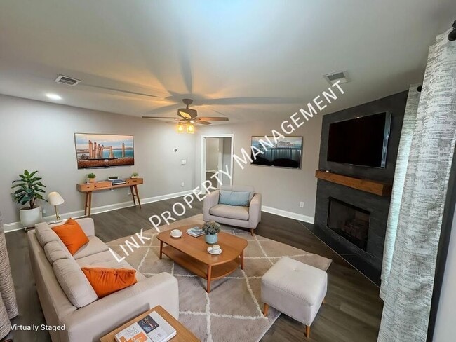 Photo - 8233 Harrison Bay Rd