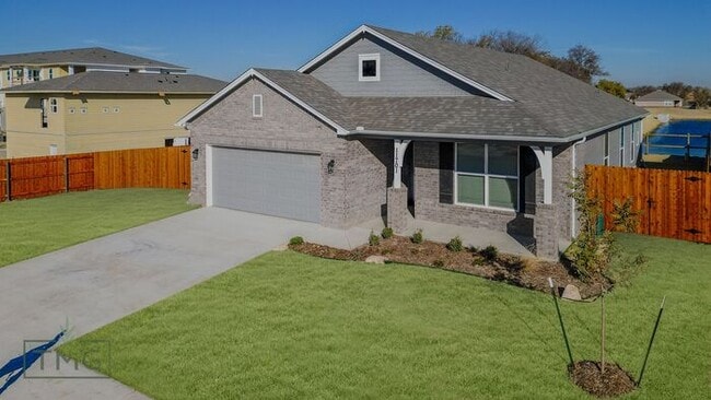 Photo - 4/2.5/2 Owasso Home! Lawn Care Included!