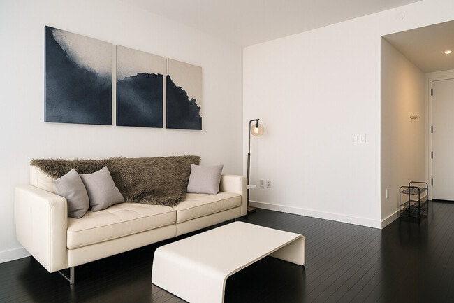 Building Photo - 130 Liberty St