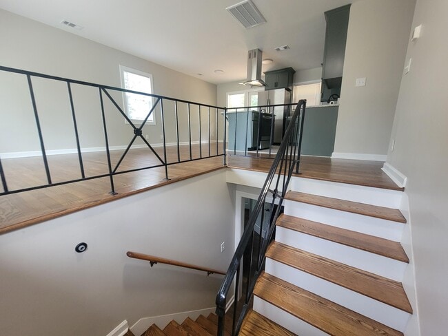 Photo - 322 N Hicks St