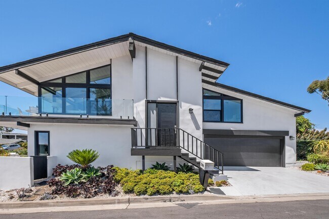 Photo - 2568 Bonita Way