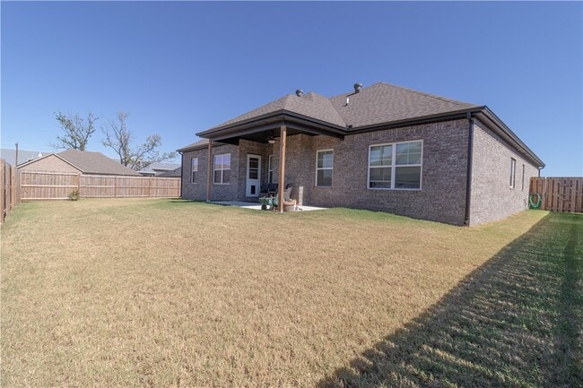 Photo - 1137 Laux Ln