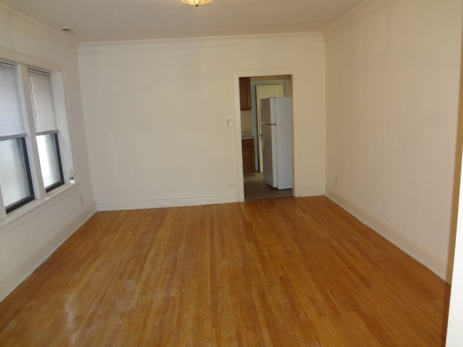 Photo - 8009 S Phillips Ave Unit 2