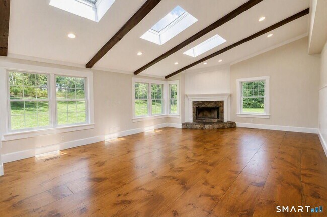 Photo - 50 Fox Den Rd